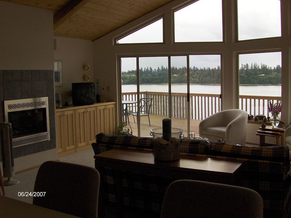 Great room out to deck