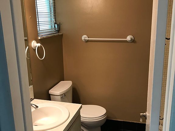 4th image of 2135 Garnet Ct