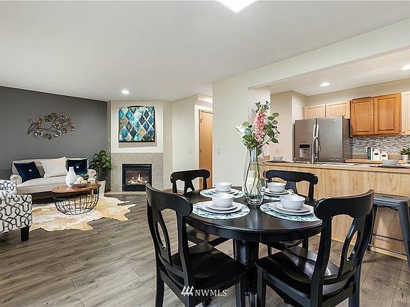 4th image of 10522 SE 264th St Unit B2