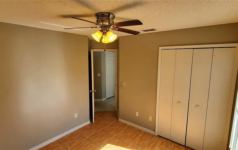 2370 Harbor Town Dr — Photo 8