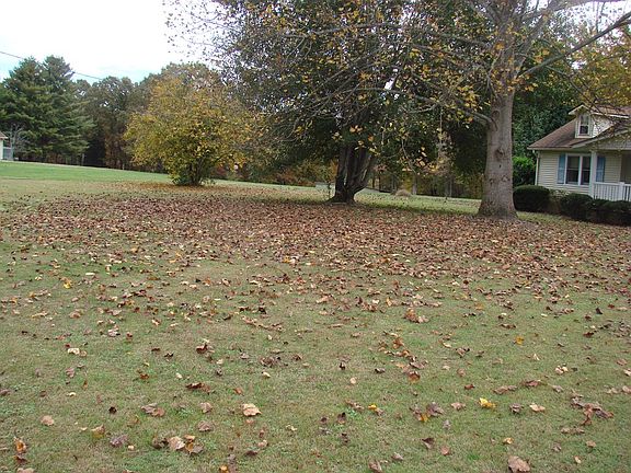 5th image of 365 Peaceful Meadows Ln