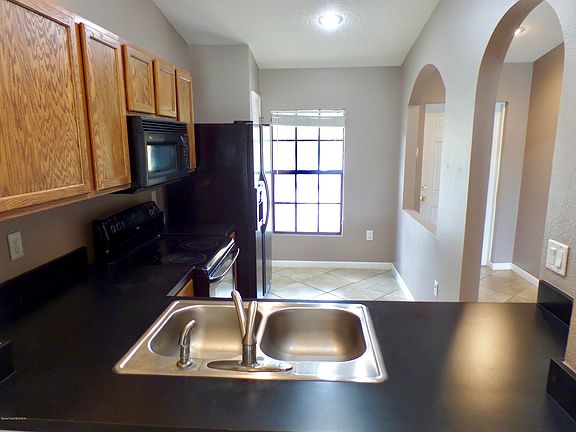 5th image of 800 Margie Dr