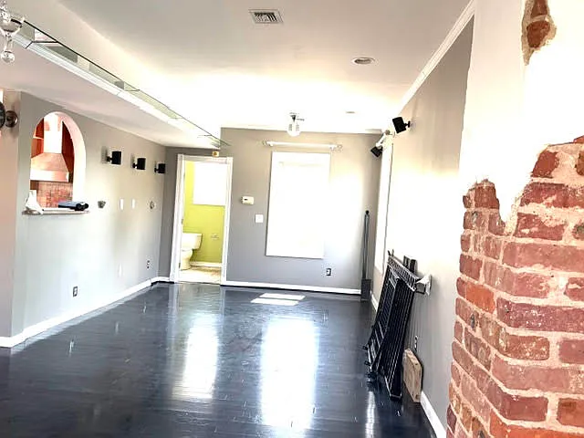 1 bed, 1.5 bath, $2,250 — Photo 2