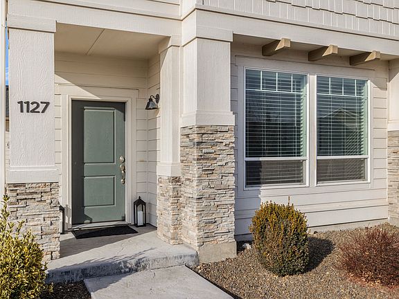 2nd image of 1127 N World Cup Ln