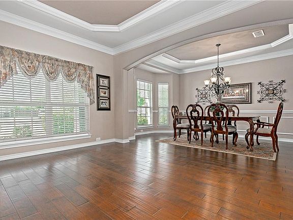 5th image of 5615 Creek Crossing Ln