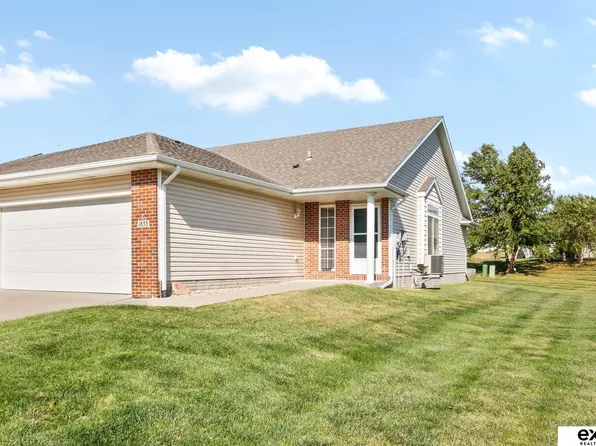 1833 N 176th Ct, Omaha, NE 68118