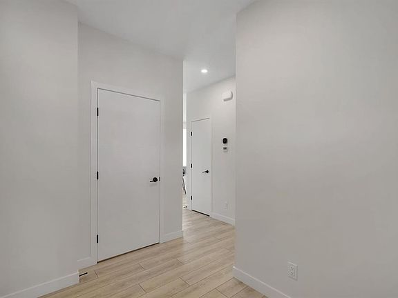 3rd image of 423 N Legacy Cir SE