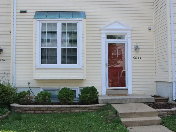 6844 Signature Cir, Alexandria, VA 22310