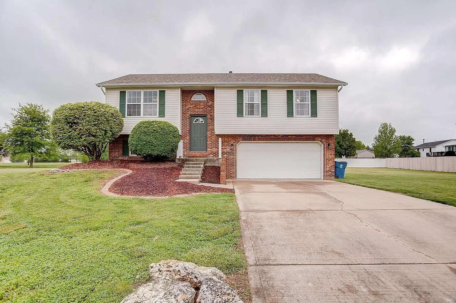 4 Leone Ct photo 1