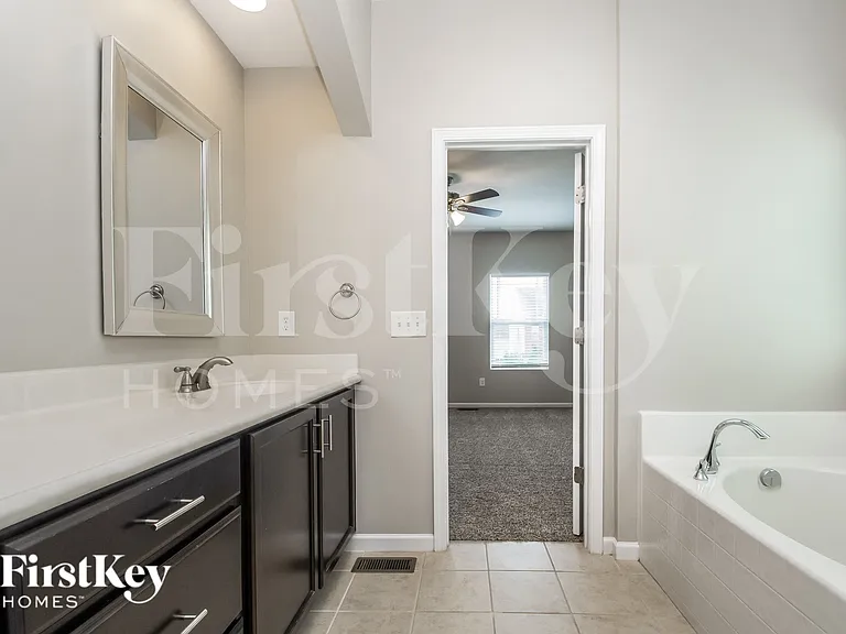 2055 Tanners Mill Dr — Photo 12