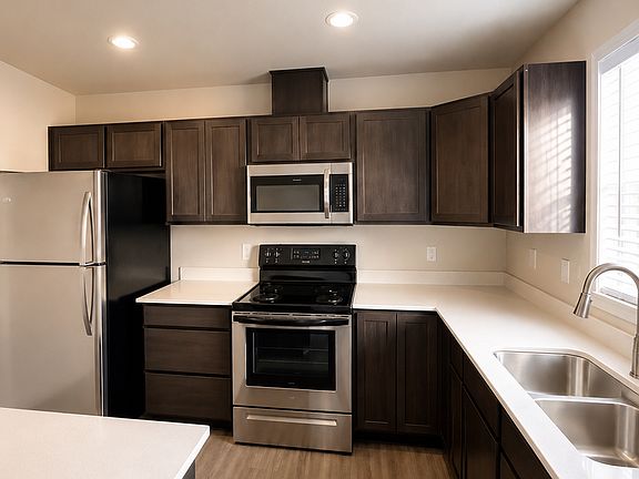 4th image of 8441 63rd St NE