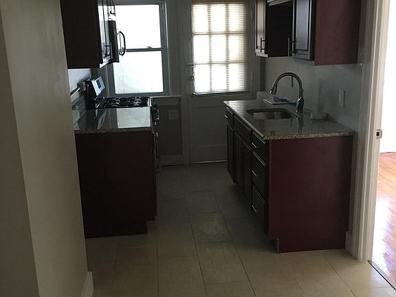 3rd image of 77 Winthrop Ave