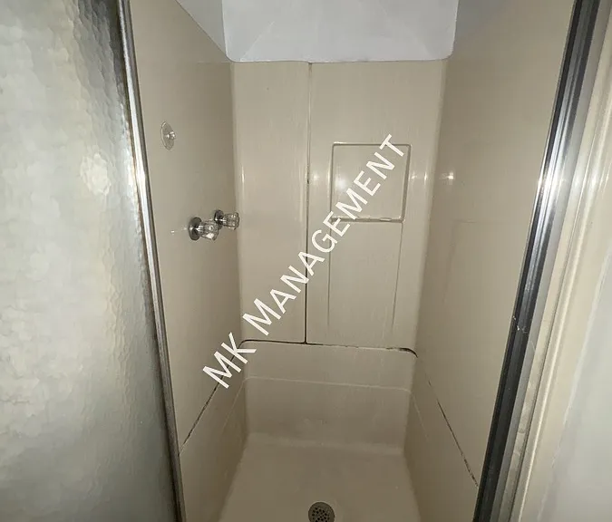 359 N Garfield Ave #2 — Photo 6