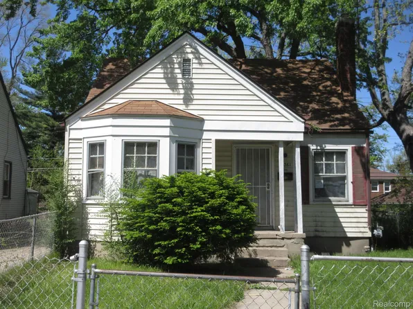19361 Rowe St, Detroit, MI 48205