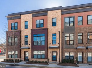 3510 Bellflower Ln, Rockville, MD 20852