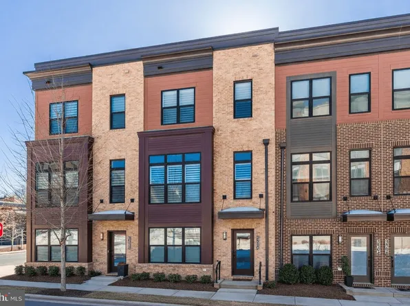 3510 Bellflower Ln, Rockville, MD 20852