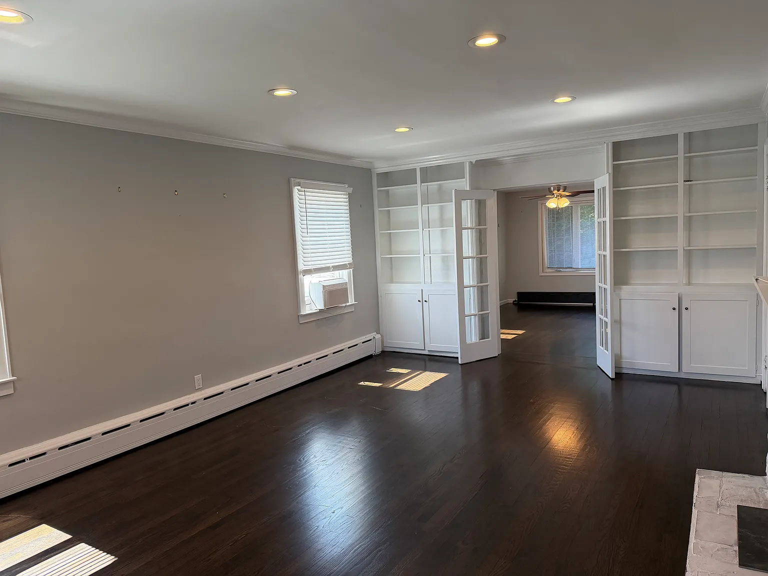3 bed, 1938 sqft, $4,575 — Photo 4