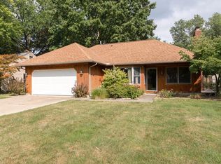 155 Ingleside Dr, Berea, OH