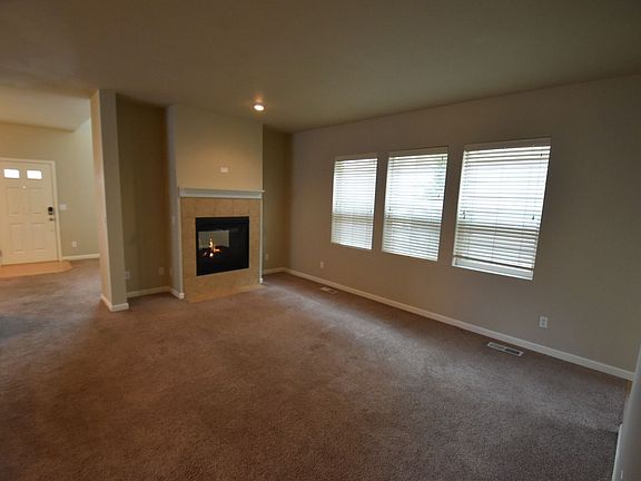 3rd image of 2323 87th Dr NE