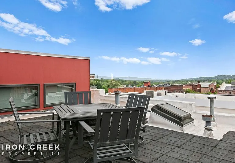 32 Broadway St #320 — Photo 23