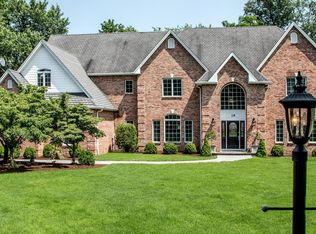 19 Brandeis Ct, Basking Ridge, NJ 07920