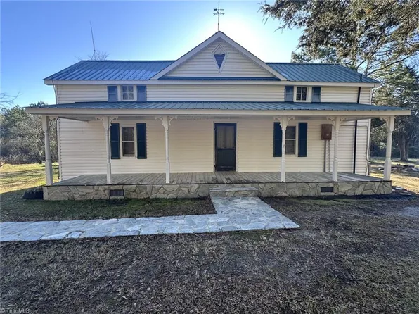 4083 Busbee Rd, Seagrove, NC 27341