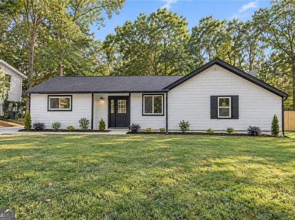 373 Hemlock Dr, Lawrenceville, GA 30046