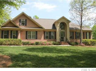 6068 Morning Star Rd, Lake Wylie, SC 29710