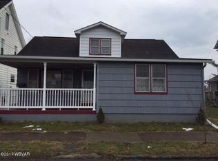 1433 Locust St, Jersey Shore, PA 17740
