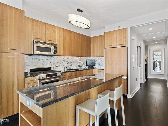 3rd image of 11 E 29th St APT 38A