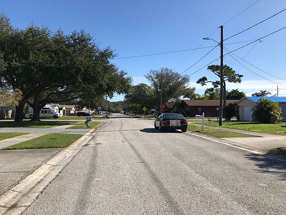 5th image of 6530 69th Ave N