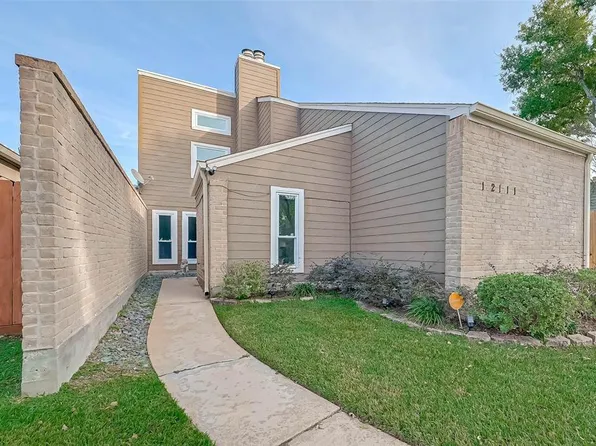 12111 Poulson Dr, Houston, TX 77031