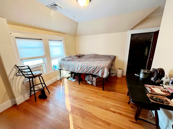 235 Chestnut Hill Ave, Brighton, MA