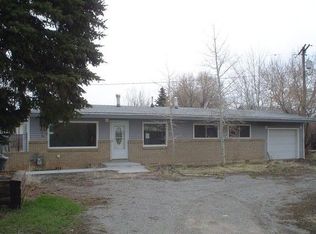 174 County Rd, Evanston, WY 82930