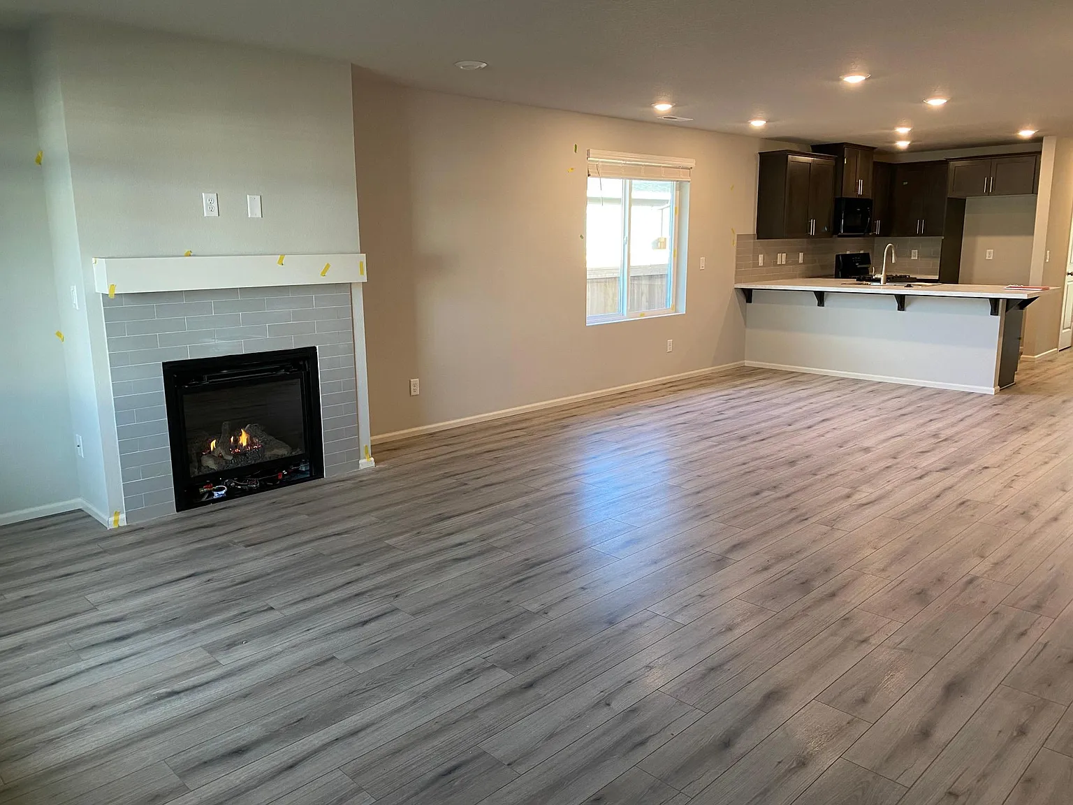 1910 Smith Dr — Photo 4