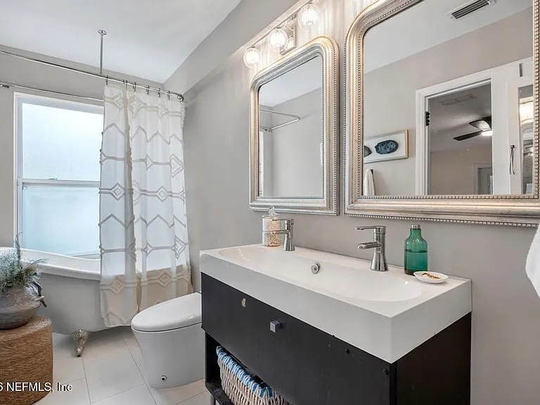 14352 Crystal Cove Dr S — Photo 21