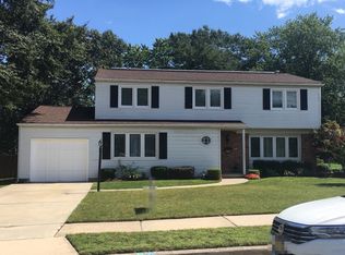 27 Cypress Rd, Burlington, NJ 08016