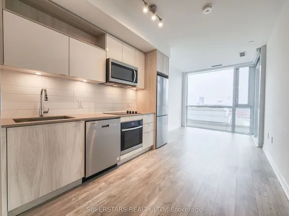 60 Princess St, Toronto, ON