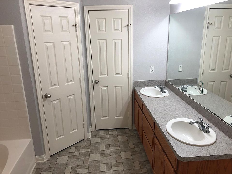 2nd image of 168 Topaz Cir