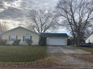 1096 Barbados Dr, Edwardsville, IL