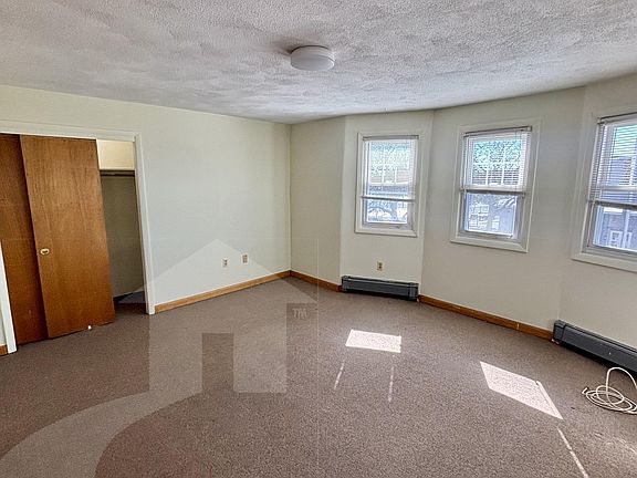 4th image of 569 Somerville Ave #6