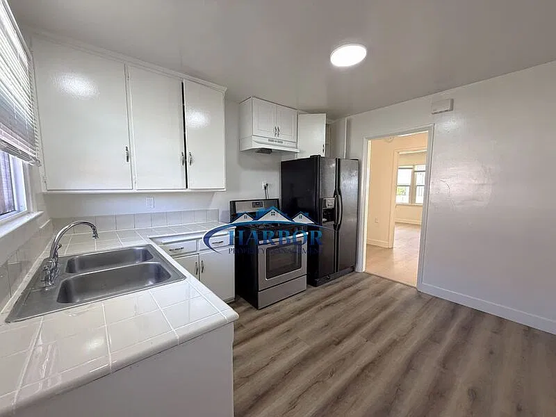 1 bed, 1.0 bath, $1,995 — Photo 4