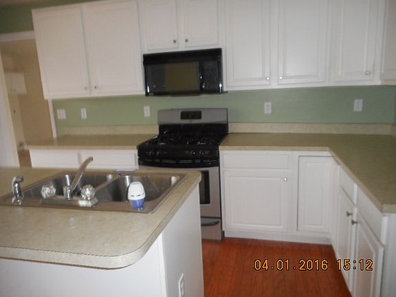 3rd image of 137 Kiowa Ln