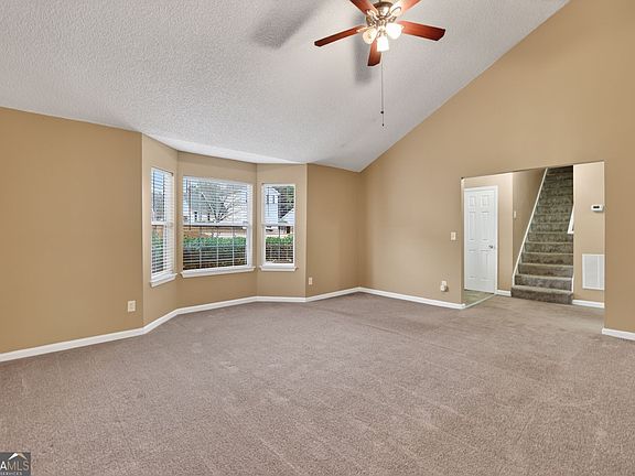 5th image of 2420 Briar Knoll Rd