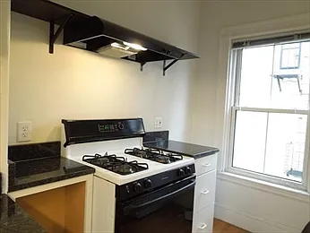 16 Shepard St #3 — Photo 8