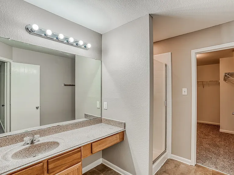 9526 Yearling Branch Dr — Photo 11