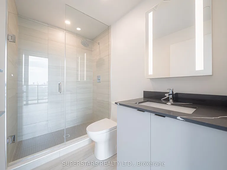 285 Dufferin St #1124 — Photo 14