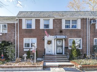 620 160th St, Whitestone, NY 11357