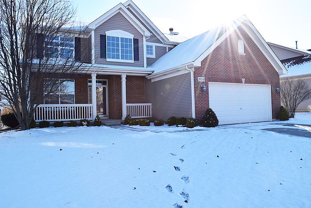 1st image of 25243 W Glen Oaks Ln