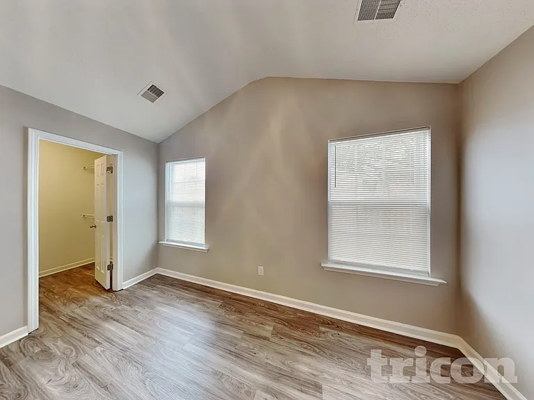 524 Chisolm Way — Photo 6